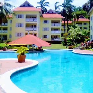 Apartment Lulu Bell Mystic Ridge @73 Apartment., Ocho Rios